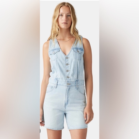 Levi's Denim - Levi's Light Blue Denim Short Overalls Romper.size small.